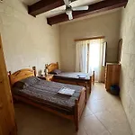 Проживание в семье Nawrat - A Gozo Hideaway *