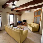Nawrat - A Gozo Hideaway Проживание в семье *
