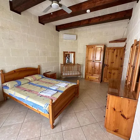 Проживание в семье Nawrat - A Gozo Hideaway