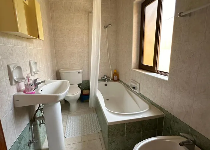 Nawrat - A Gozo Hideaway منزل للإقامة Għarb